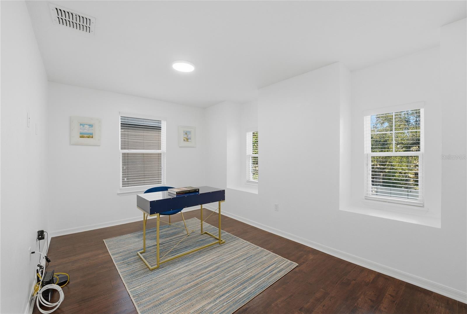 6382 GOLDEN DEWDROP TRL