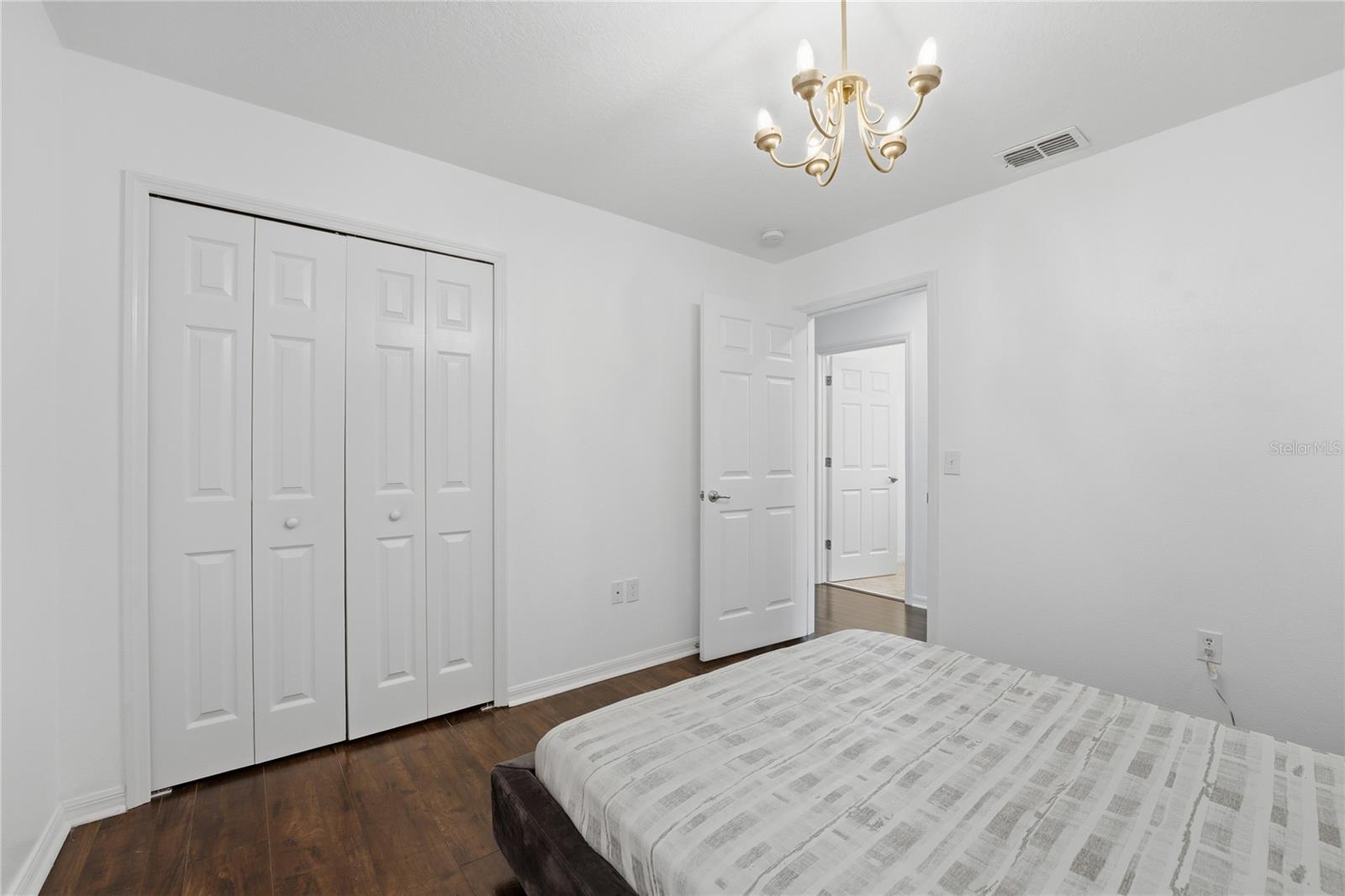 6382 GOLDEN DEWDROP TRL