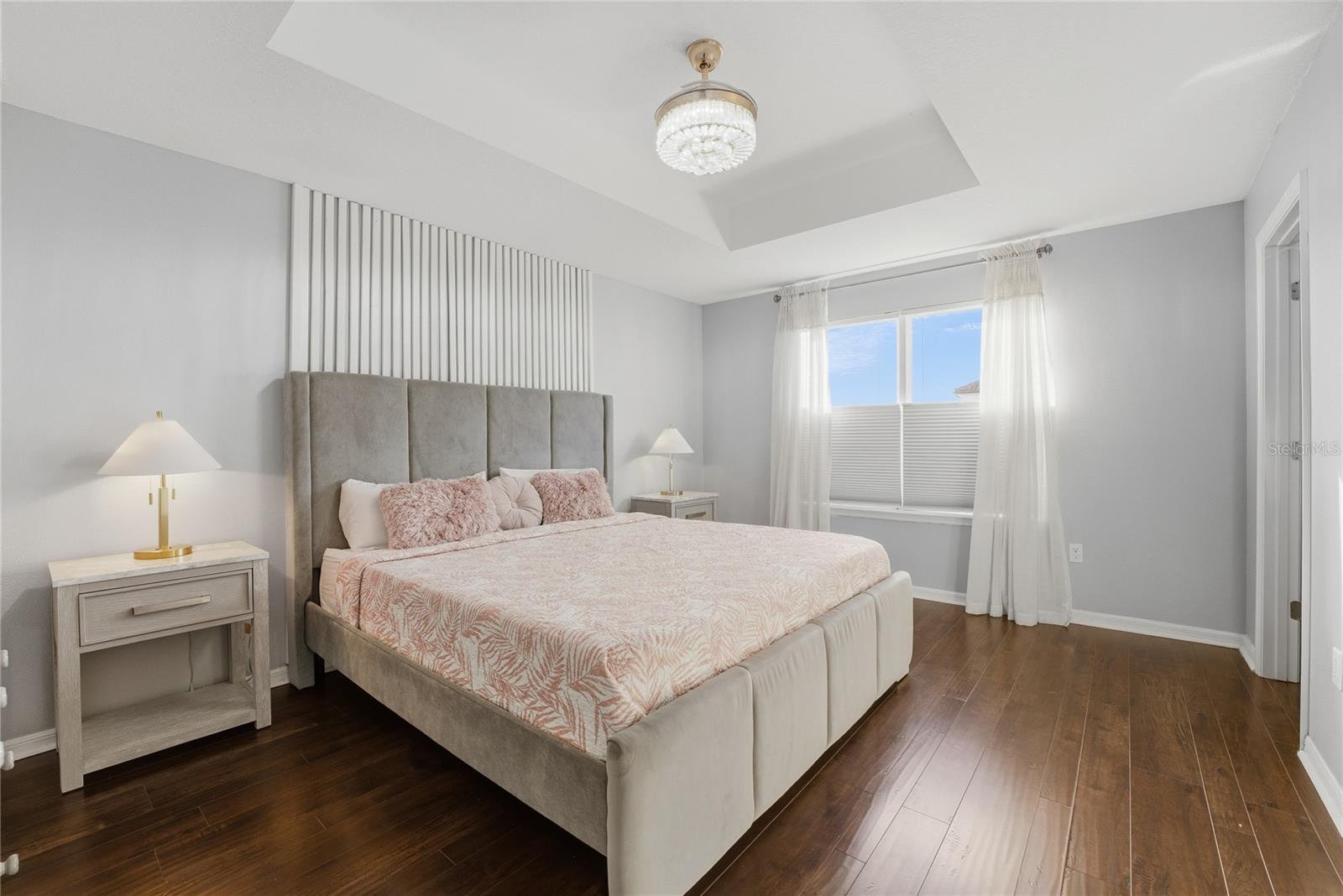 6382 GOLDEN DEWDROP TRL