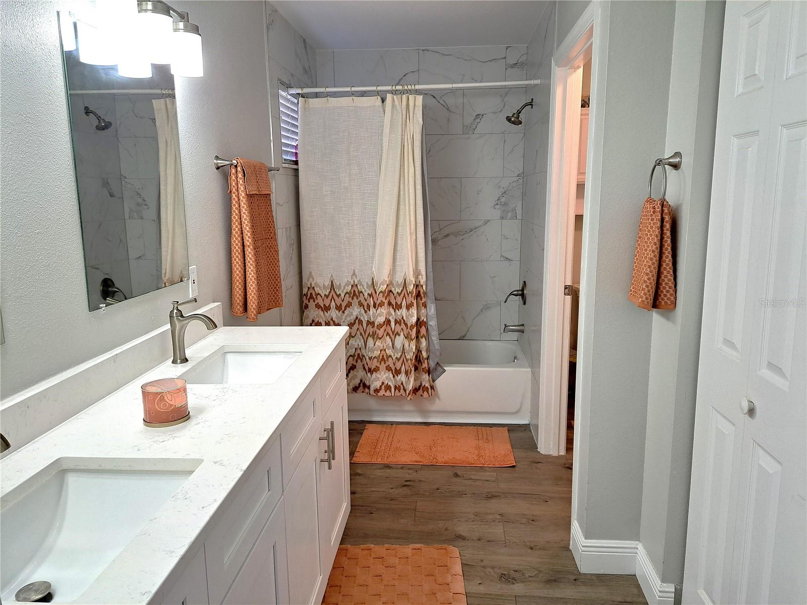 10318 CRYSTAL POINT DR