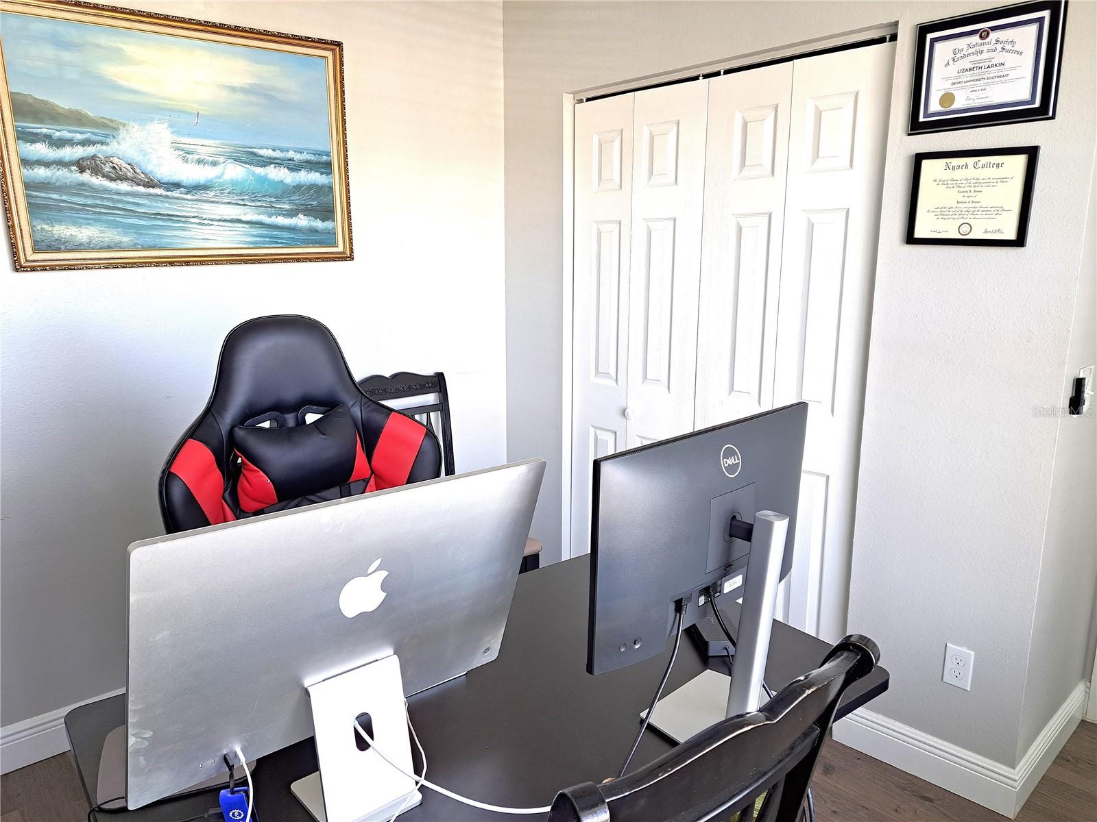 10318 CRYSTAL POINT DR