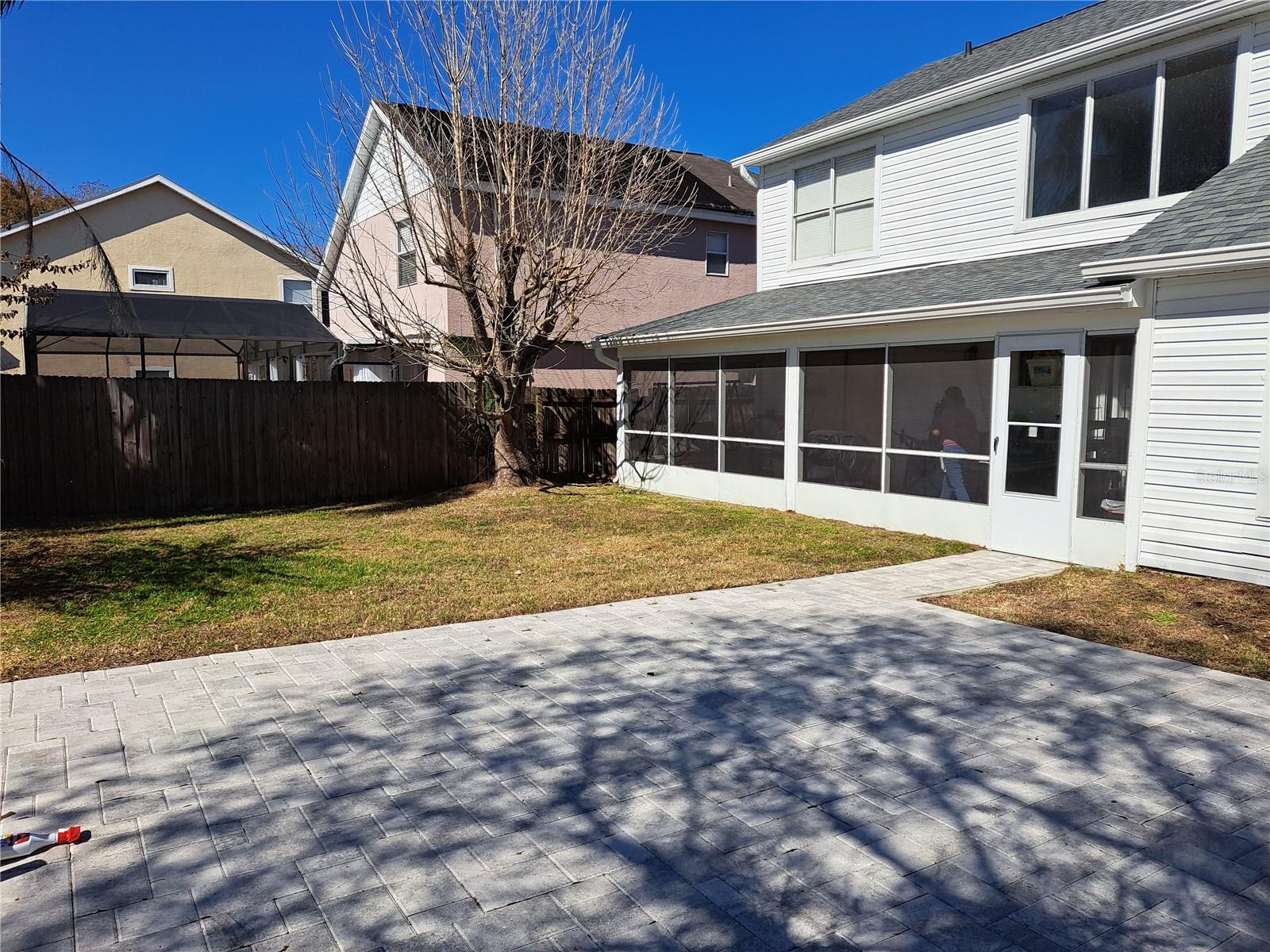 10318 CRYSTAL POINT DR