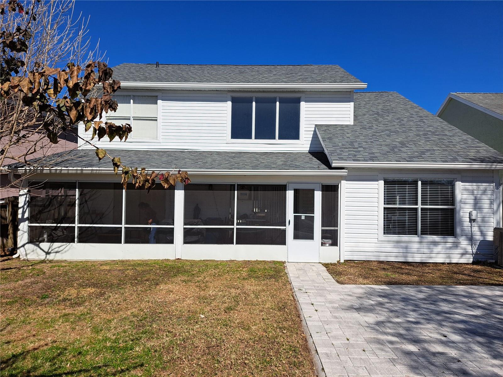 10318 CRYSTAL POINT DR