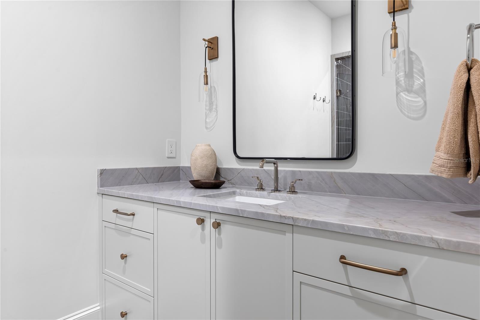 9323 GLADYS GARDEN CT