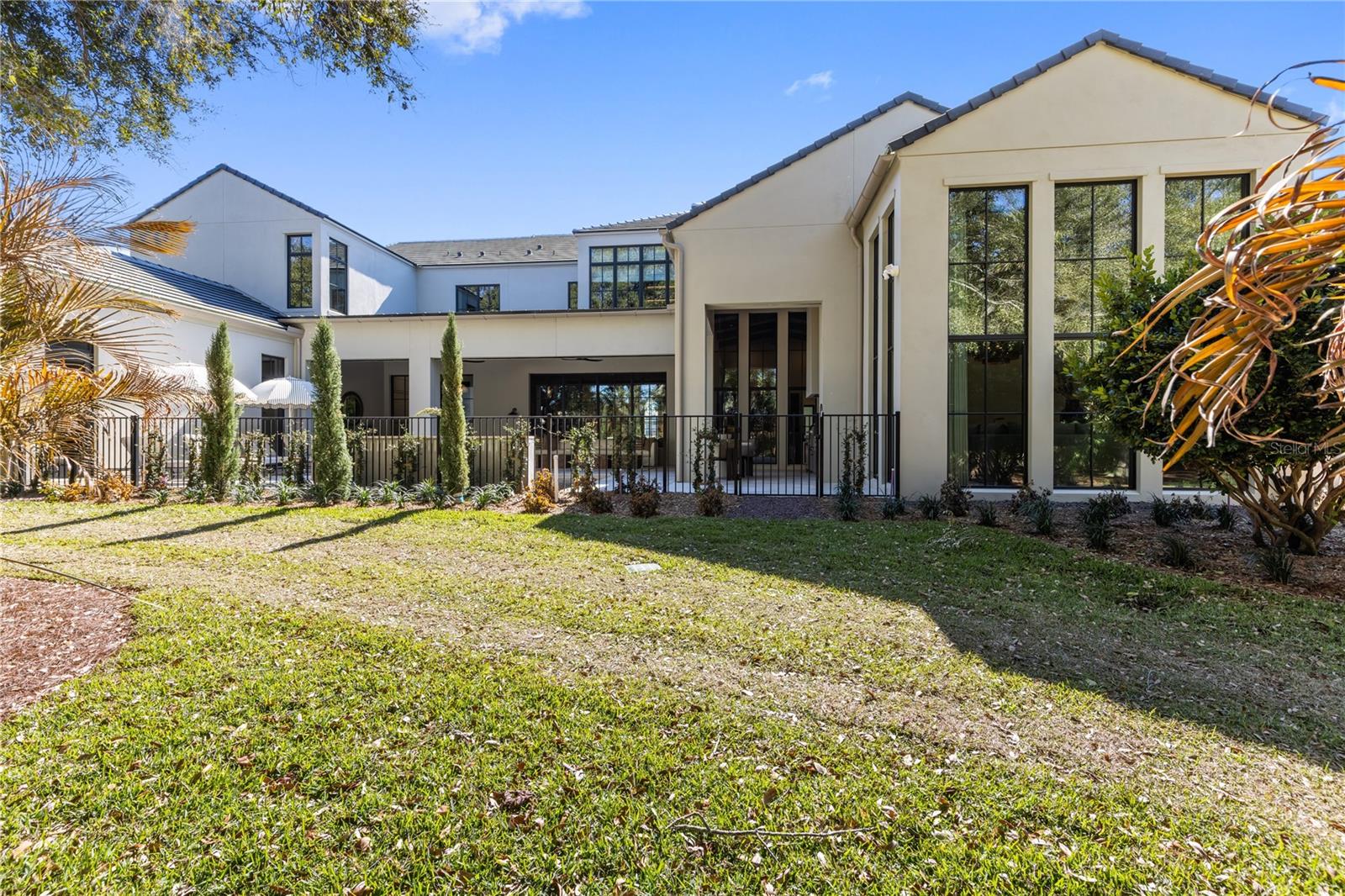 9323 GLADYS GARDEN CT