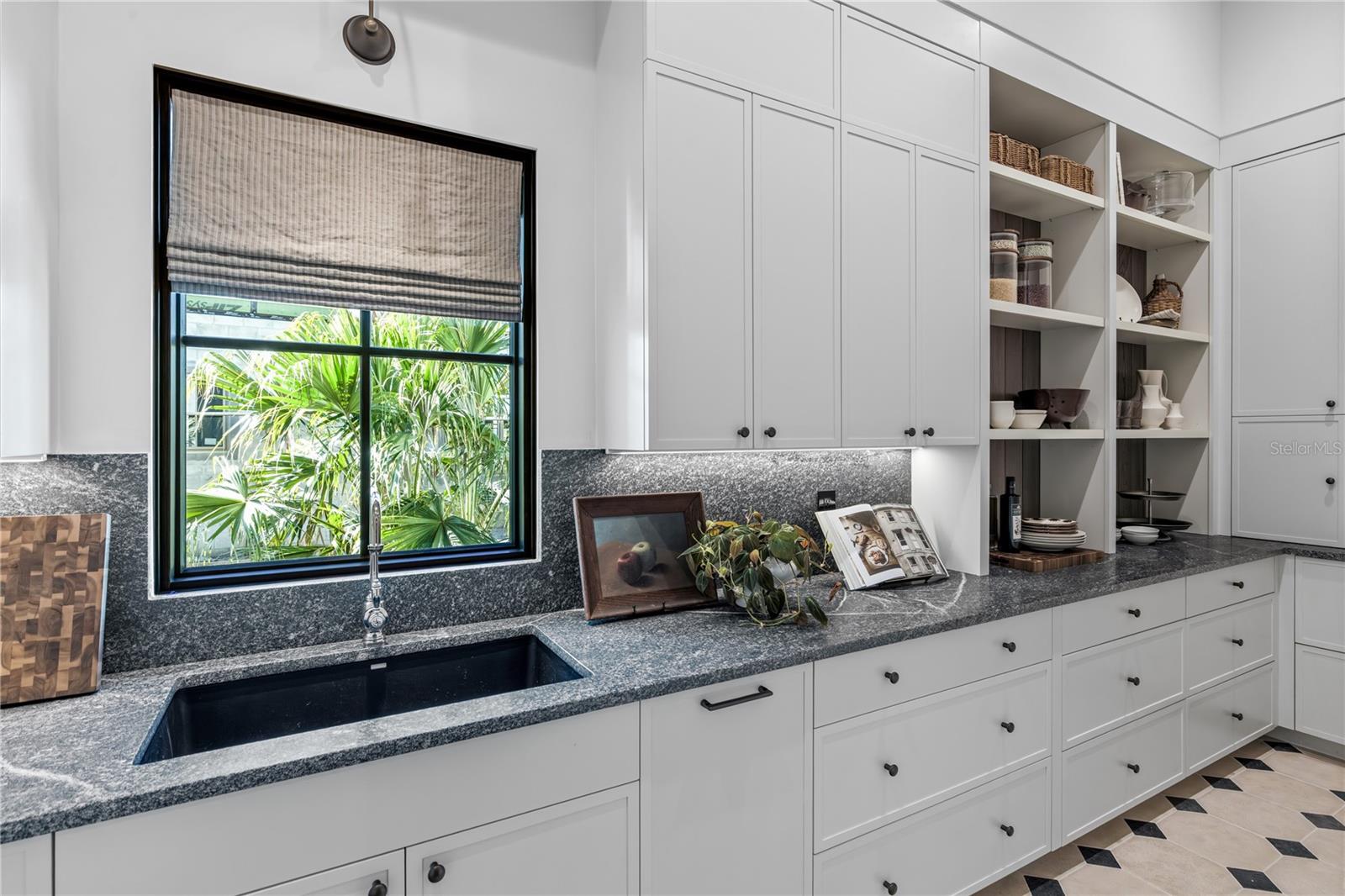 9323 GLADYS GARDEN CT