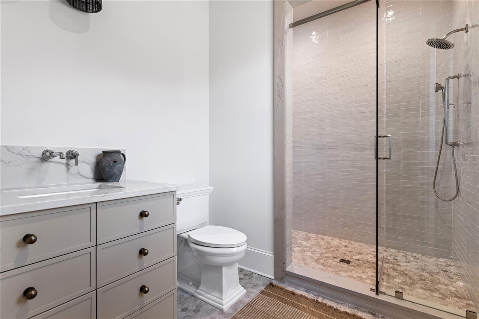 9323 GLADYS GARDEN CT