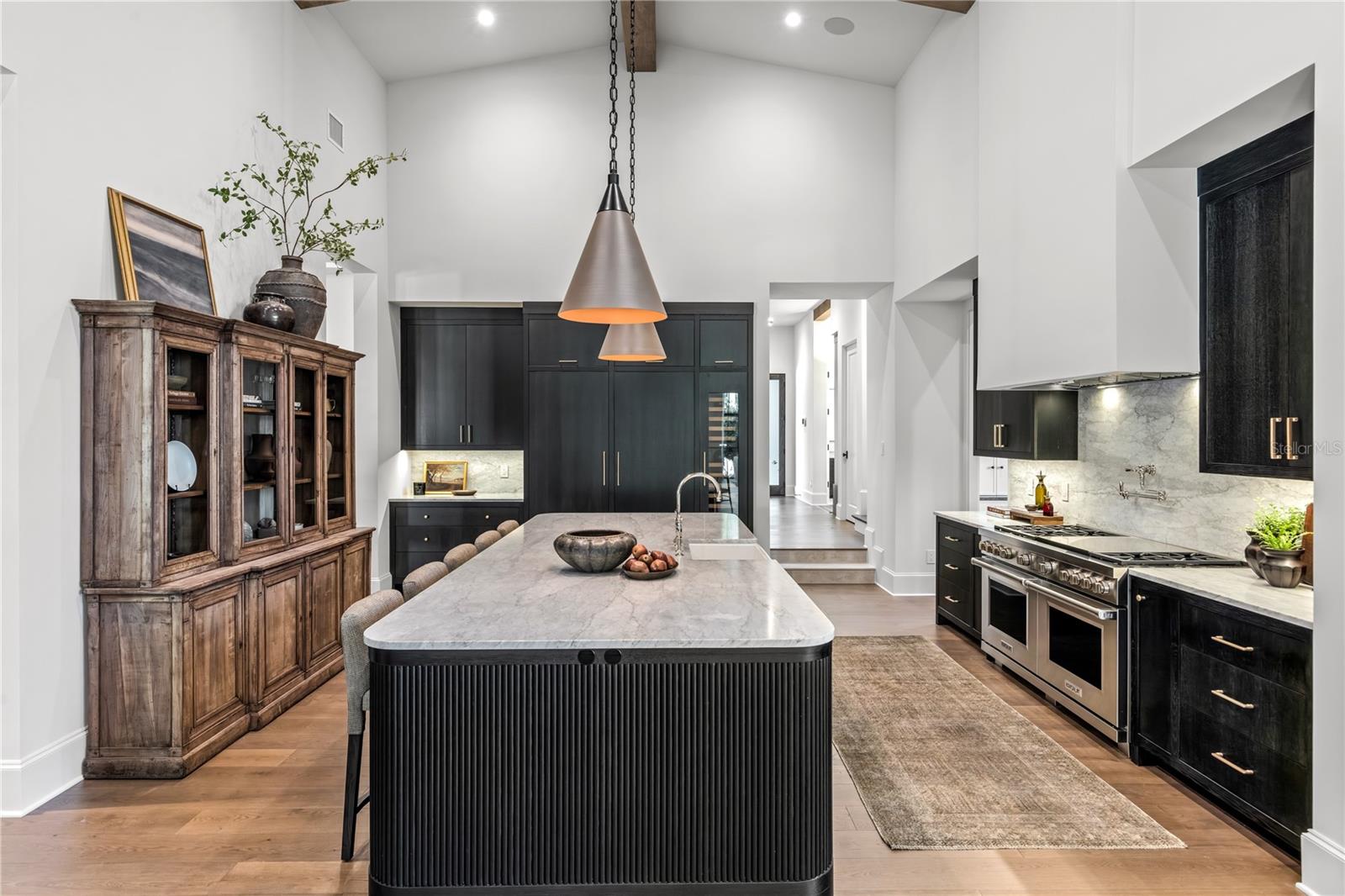 9323 GLADYS GARDEN CT