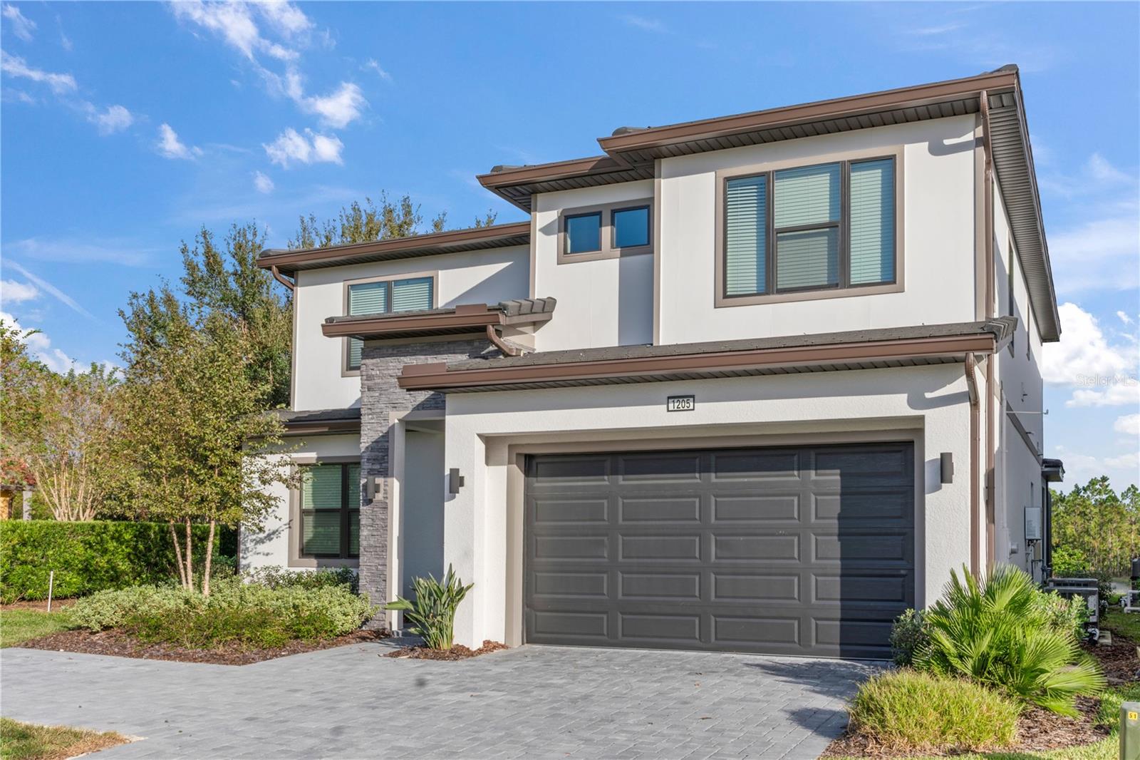 1205 BUTTERFLY ORCHID RD