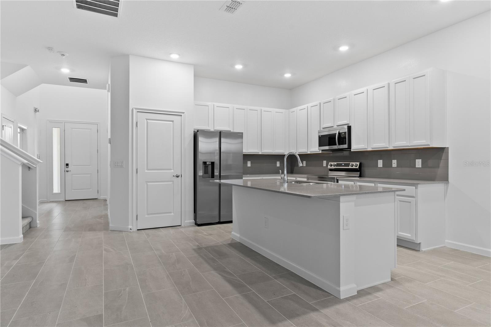 1205 BUTTERFLY ORCHID RD