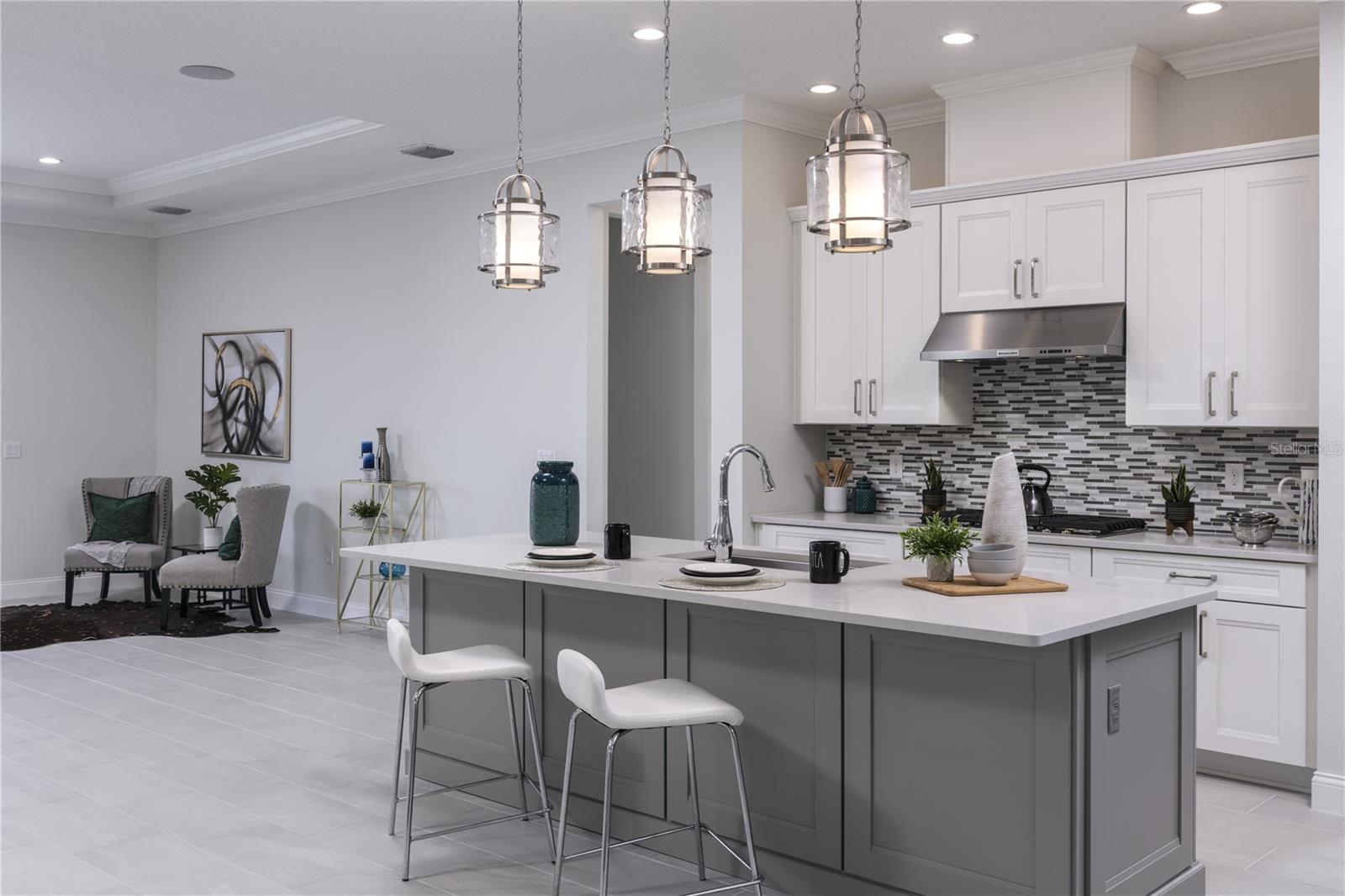 10475 ROYAL CYPRESS WAY