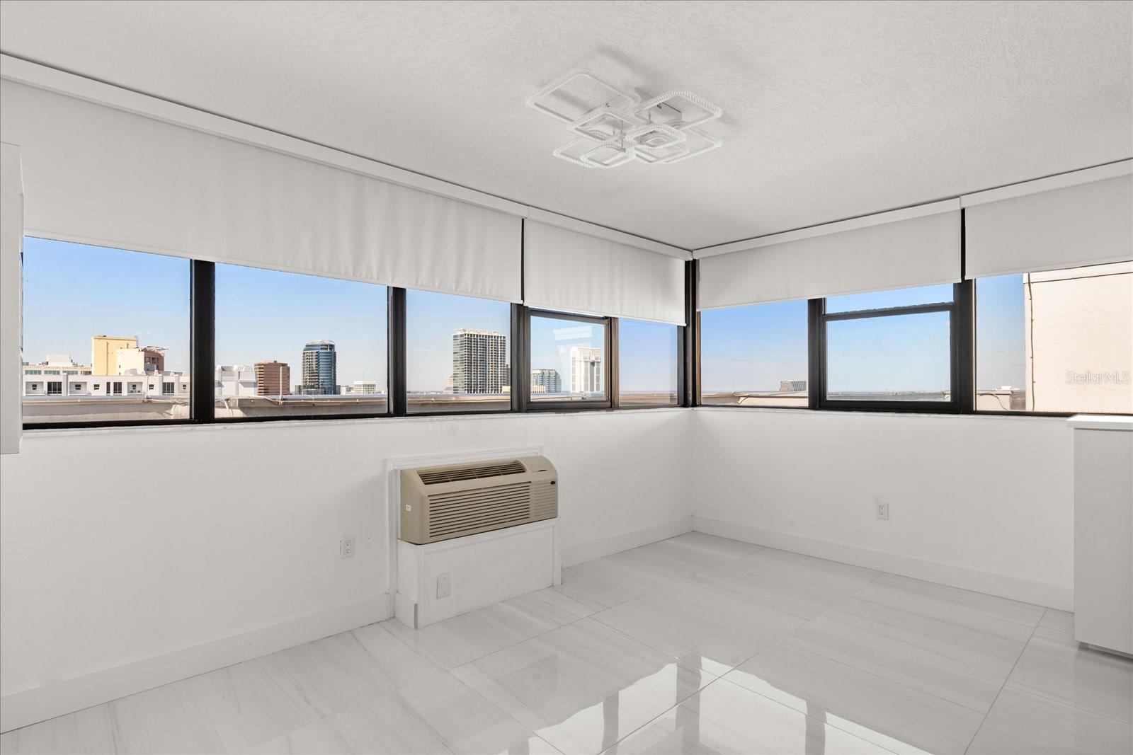 530 E CENTRAL BLVD #1901