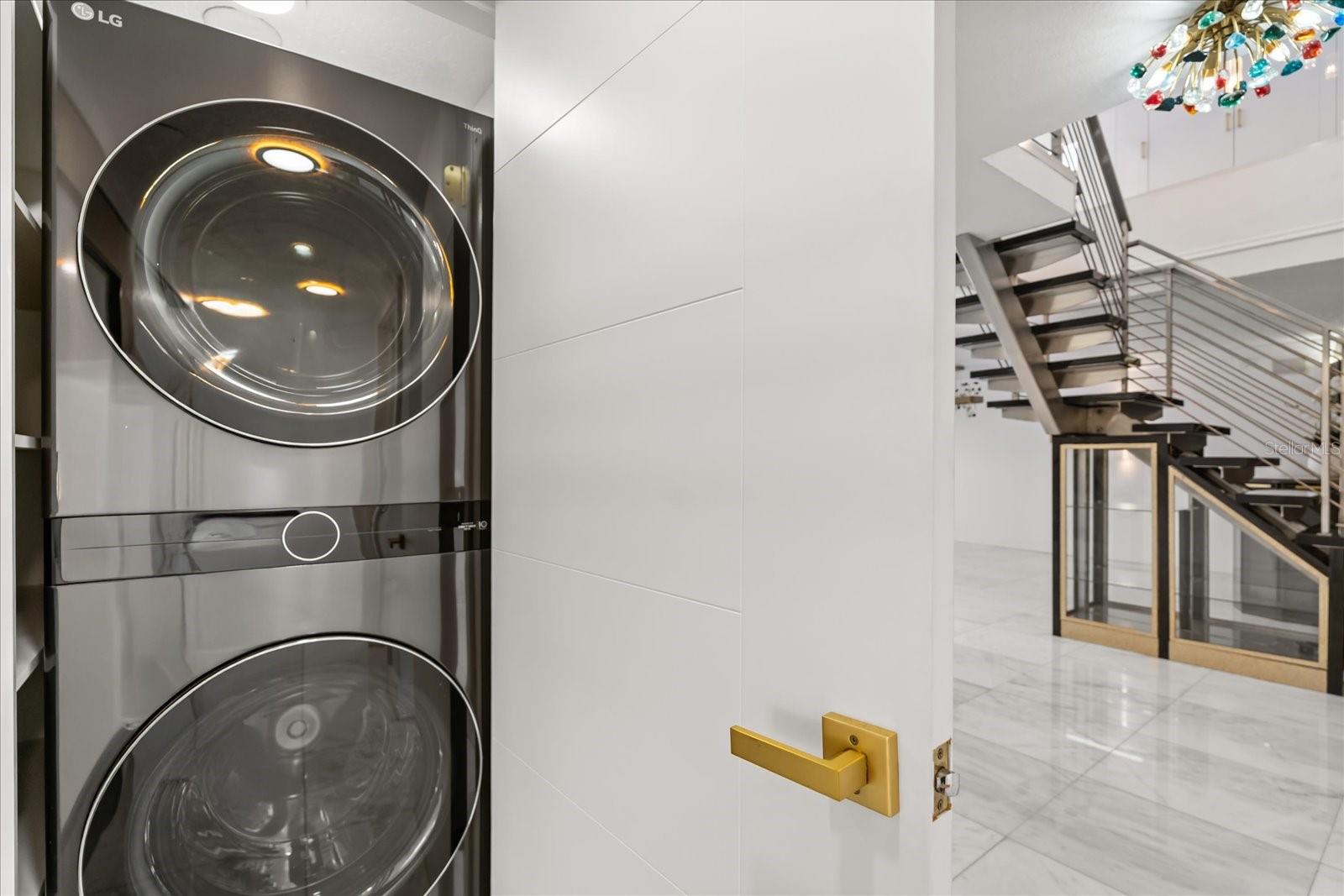 530 E CENTRAL BLVD #1901