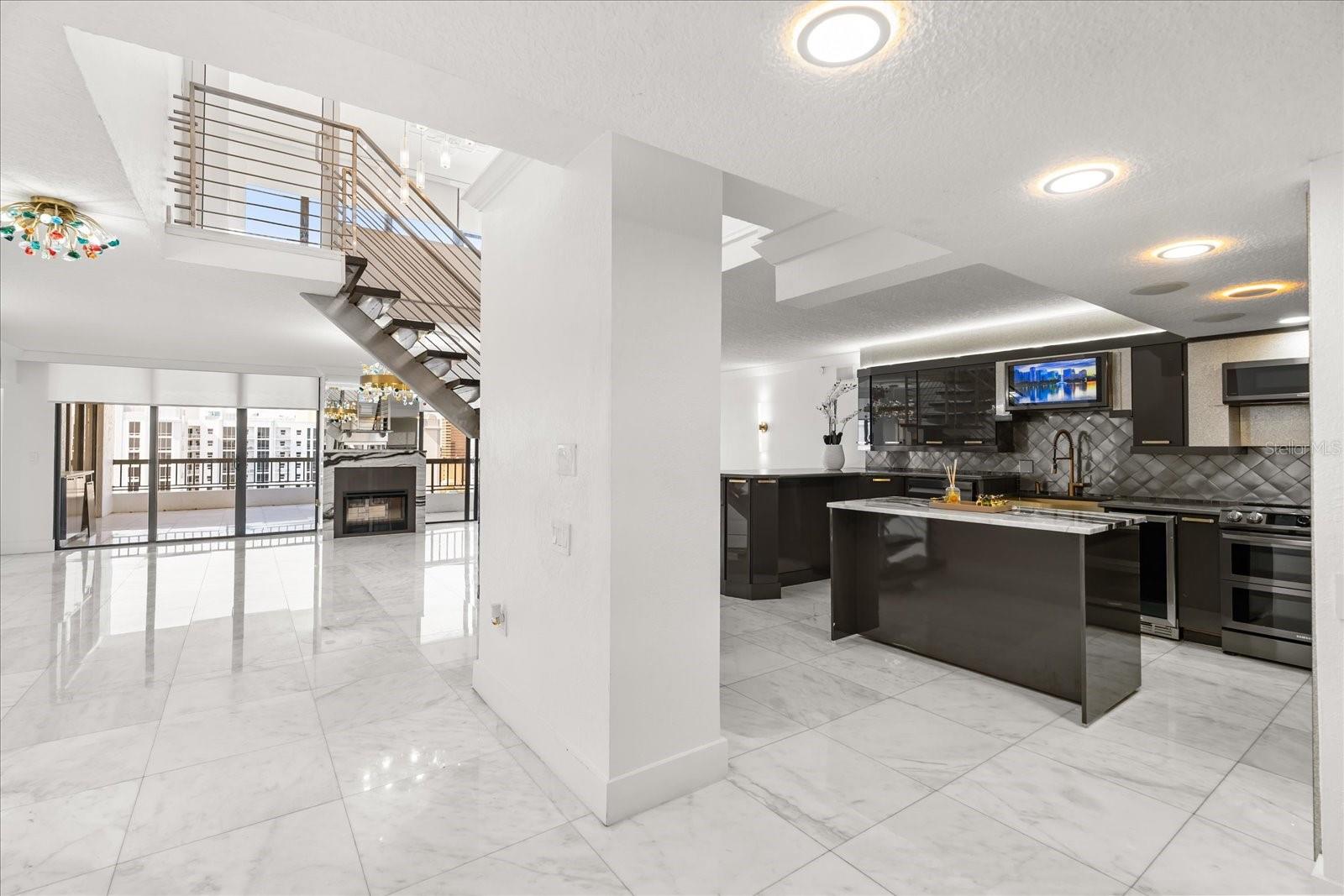 530 E CENTRAL BLVD #1901