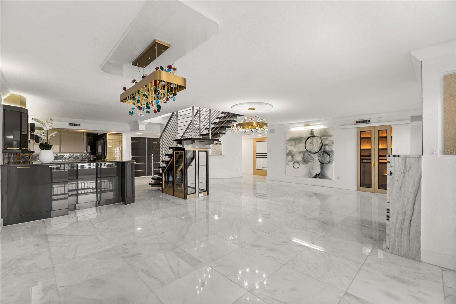 530 E CENTRAL BLVD #1901