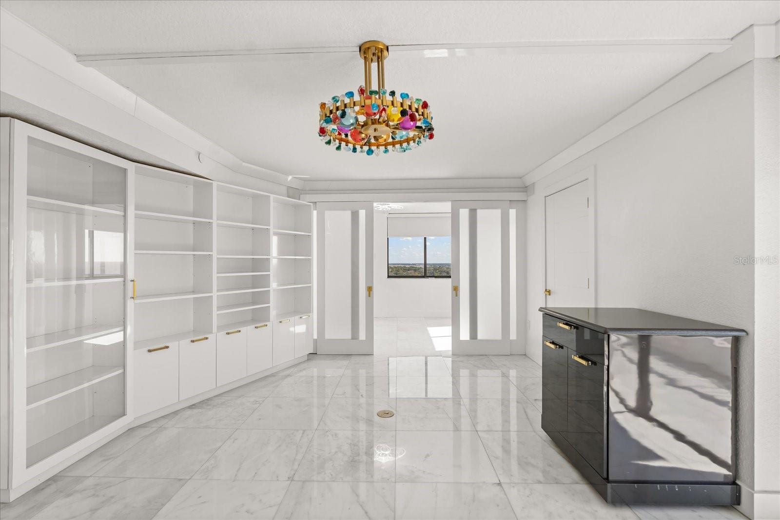 530 E CENTRAL BLVD #1901