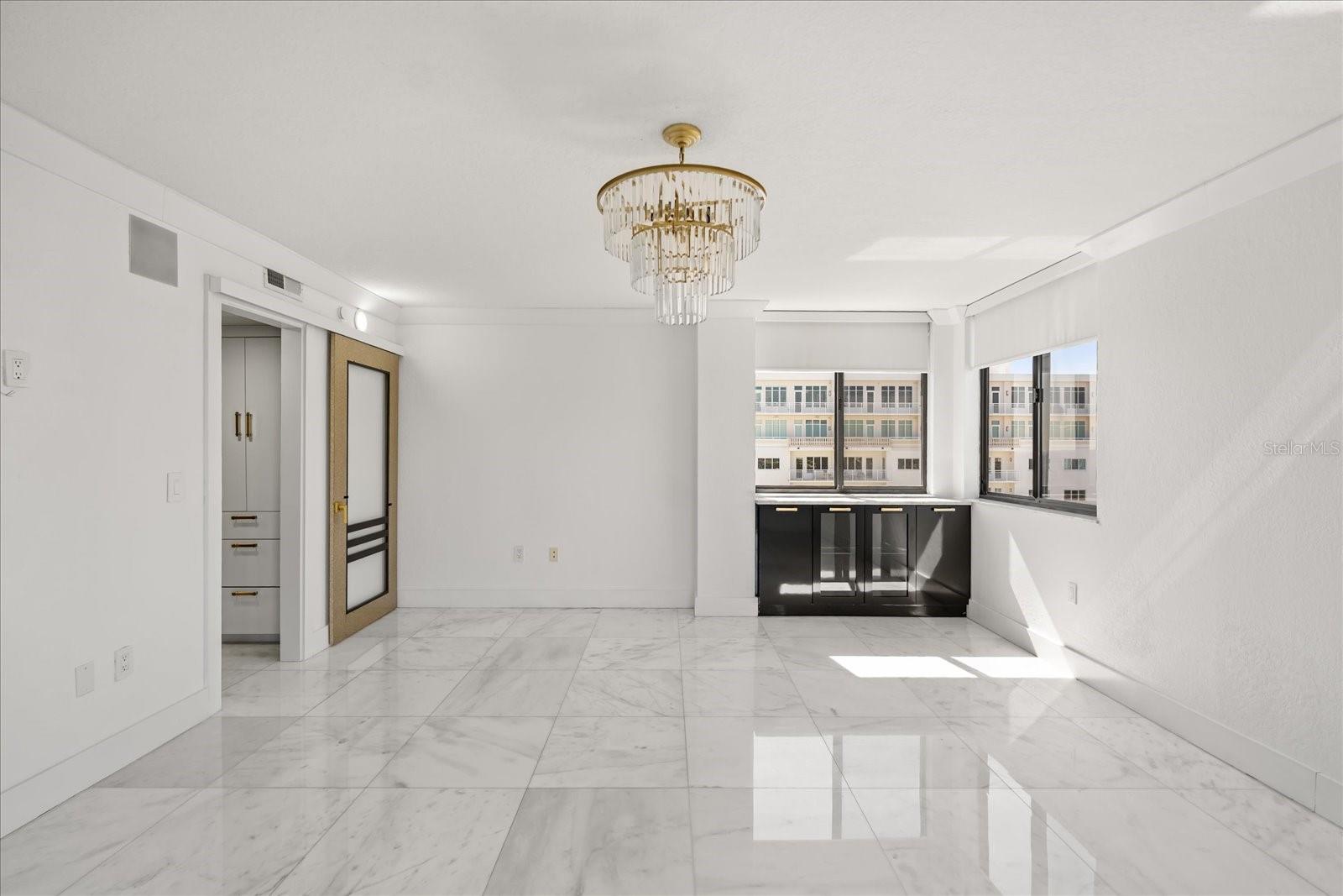 530 E CENTRAL BLVD #1901