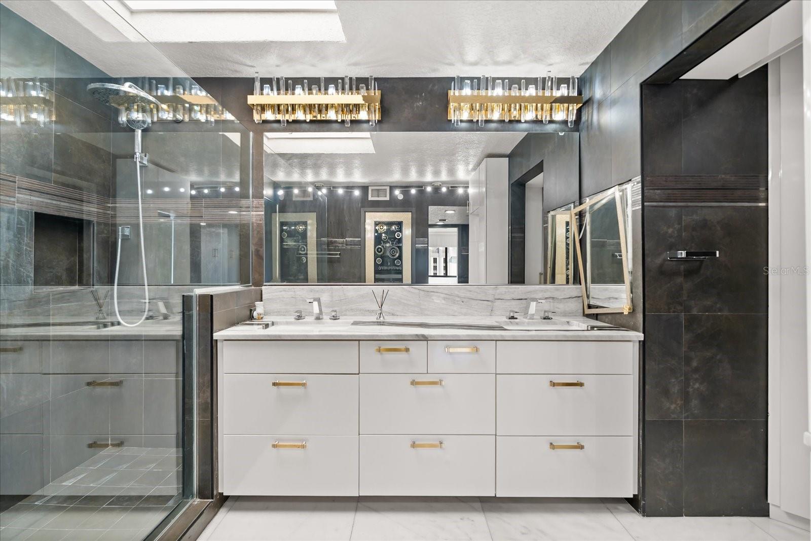 530 E CENTRAL BLVD #1901