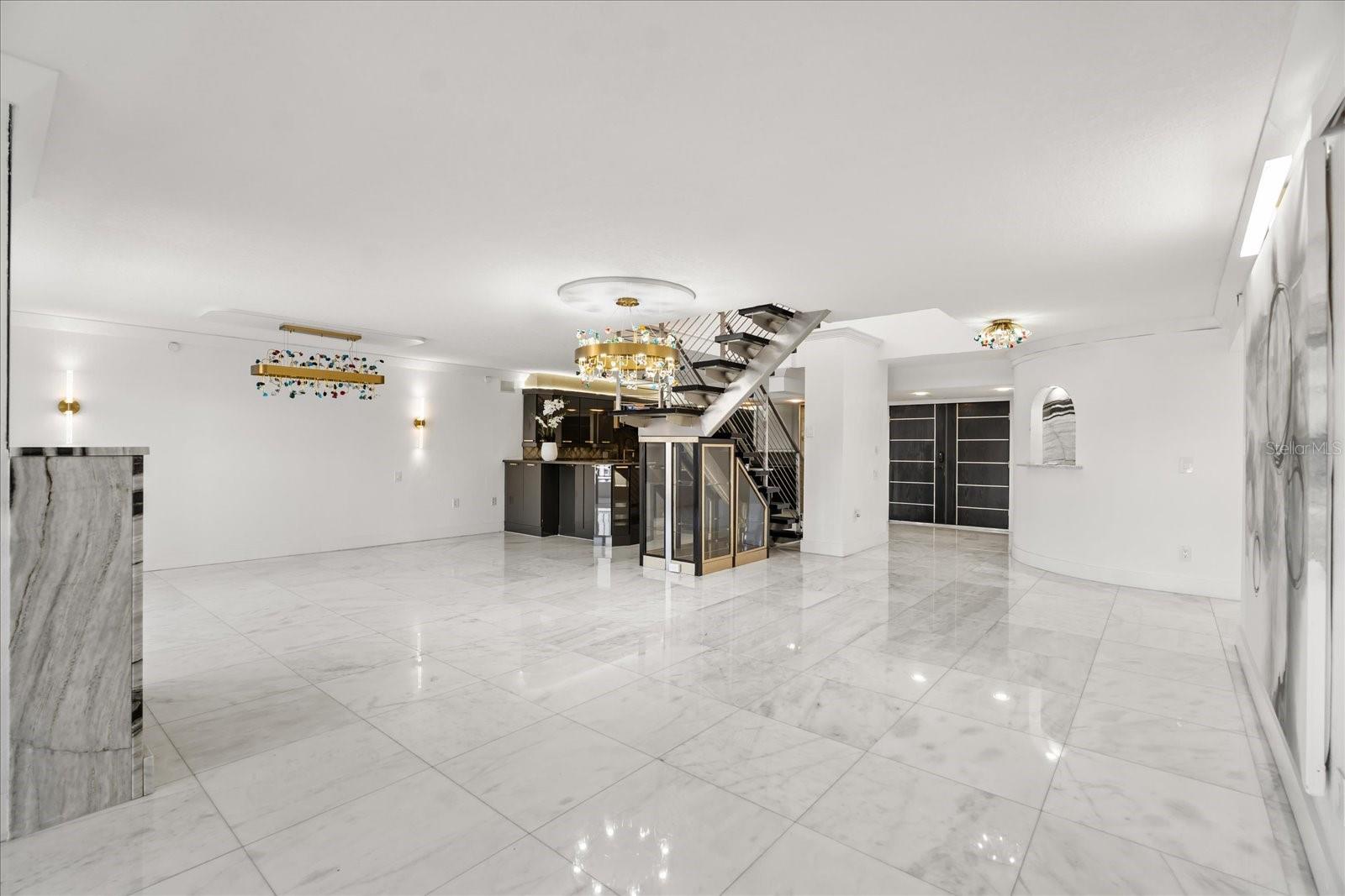 530 E CENTRAL BLVD #1901