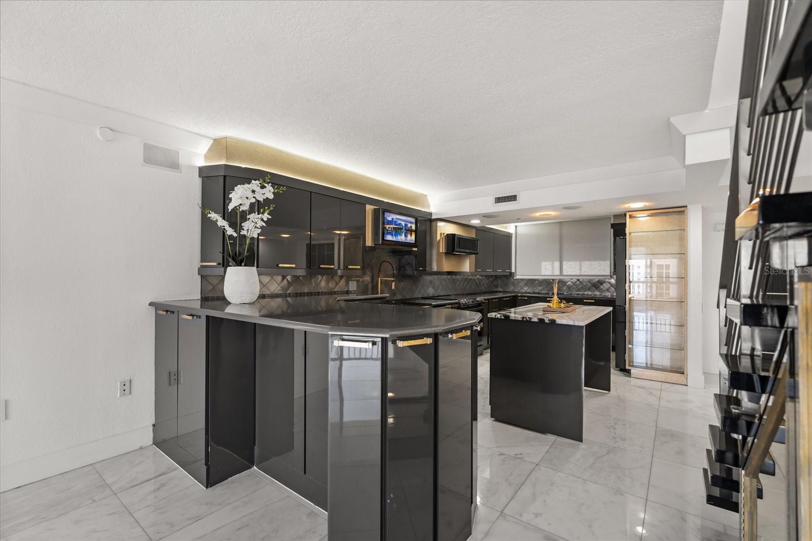 530 E CENTRAL BLVD #1901