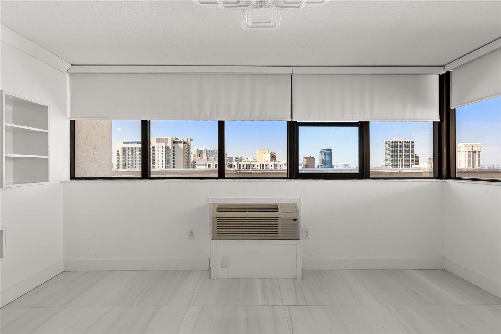 530 E CENTRAL BLVD #1901