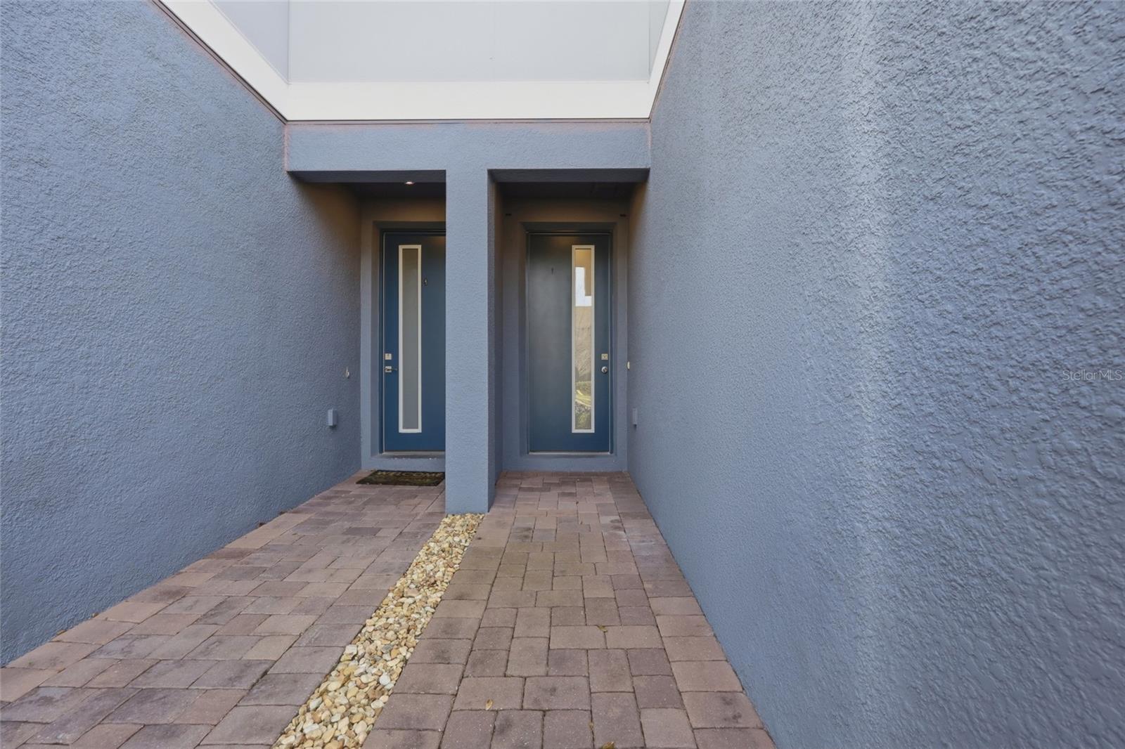 2228 SHADOWLAND LOOP