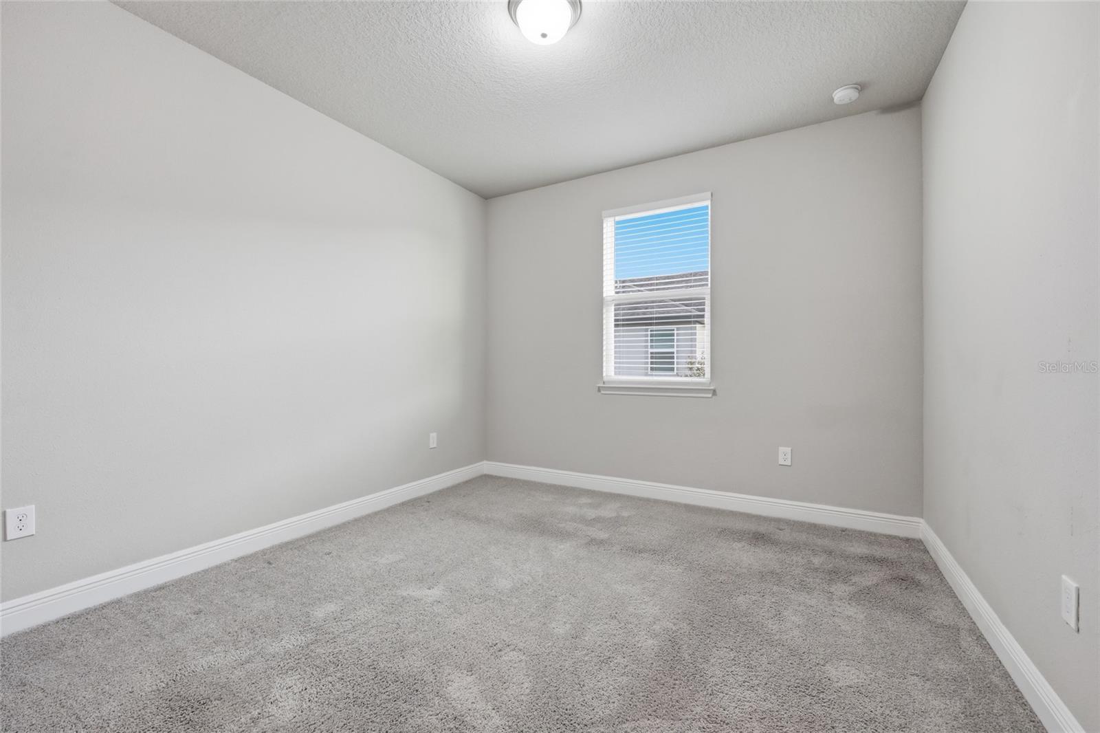 2228 SHADOWLAND LOOP