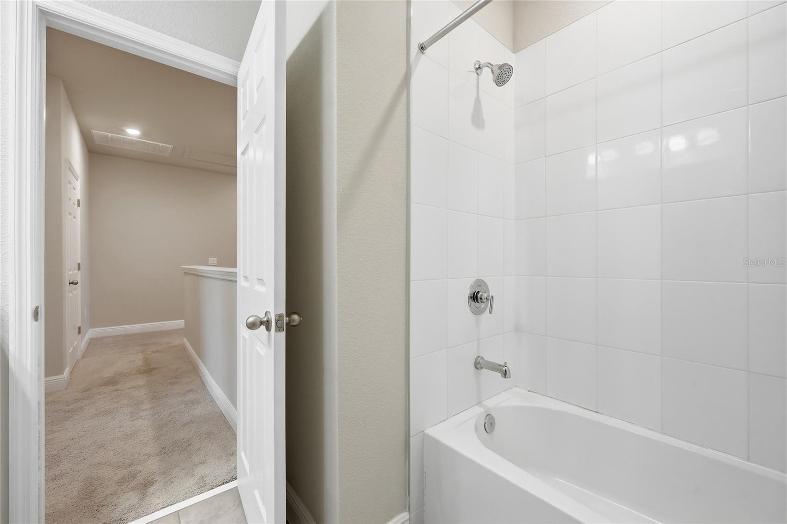 2228 SHADOWLAND LOOP