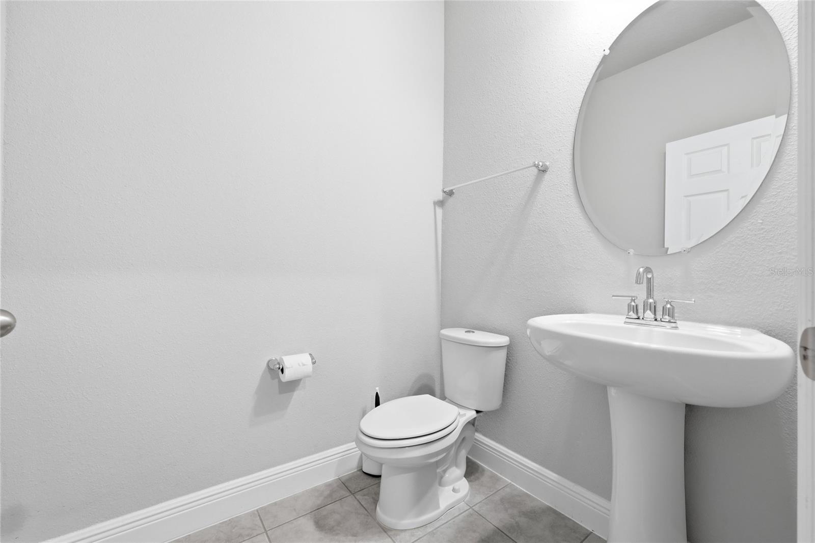 2228 SHADOWLAND LOOP