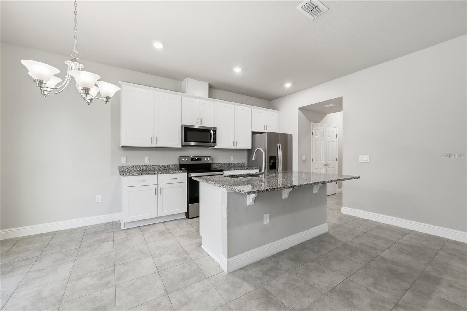 2228 SHADOWLAND LOOP