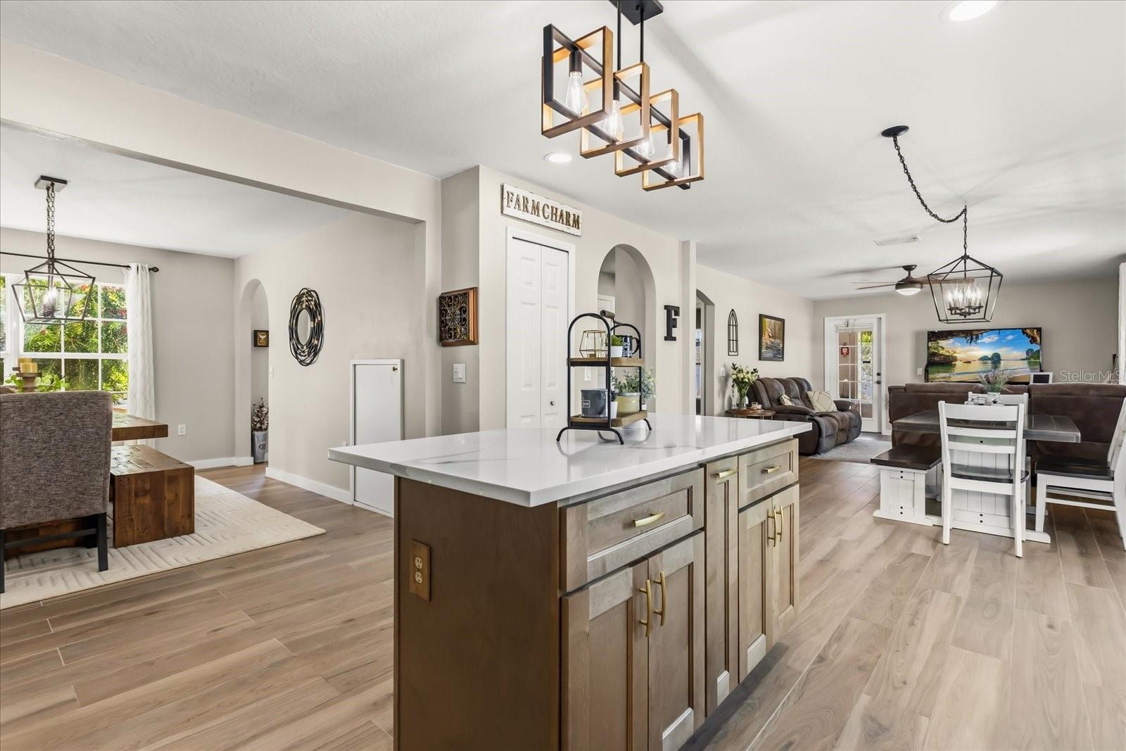 7554 LAKE ANDREA CIR