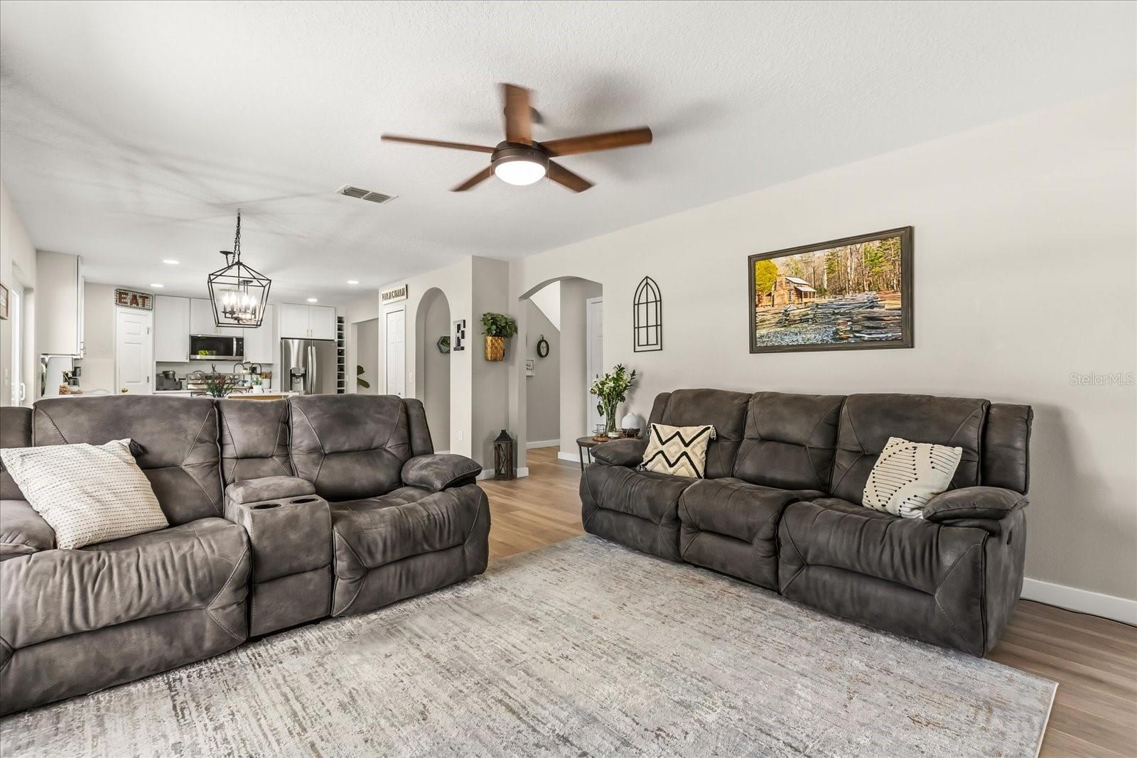 7554 LAKE ANDREA CIR