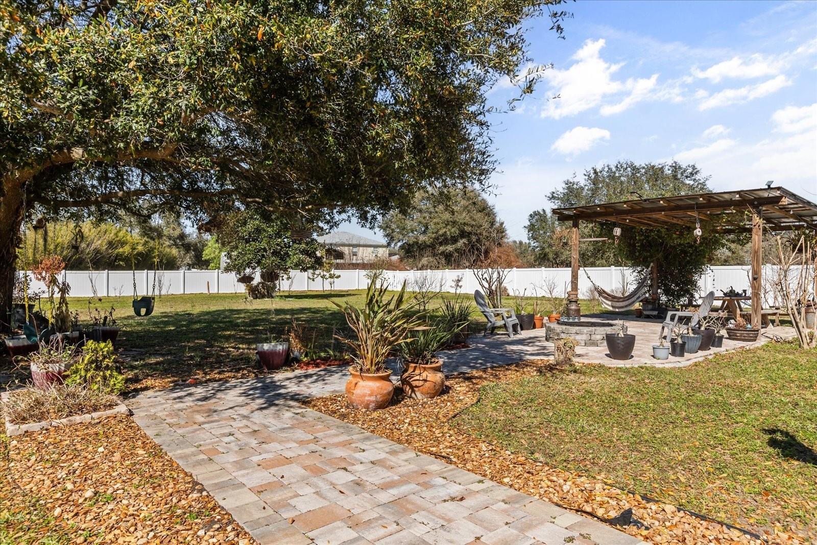 7554 LAKE ANDREA CIR