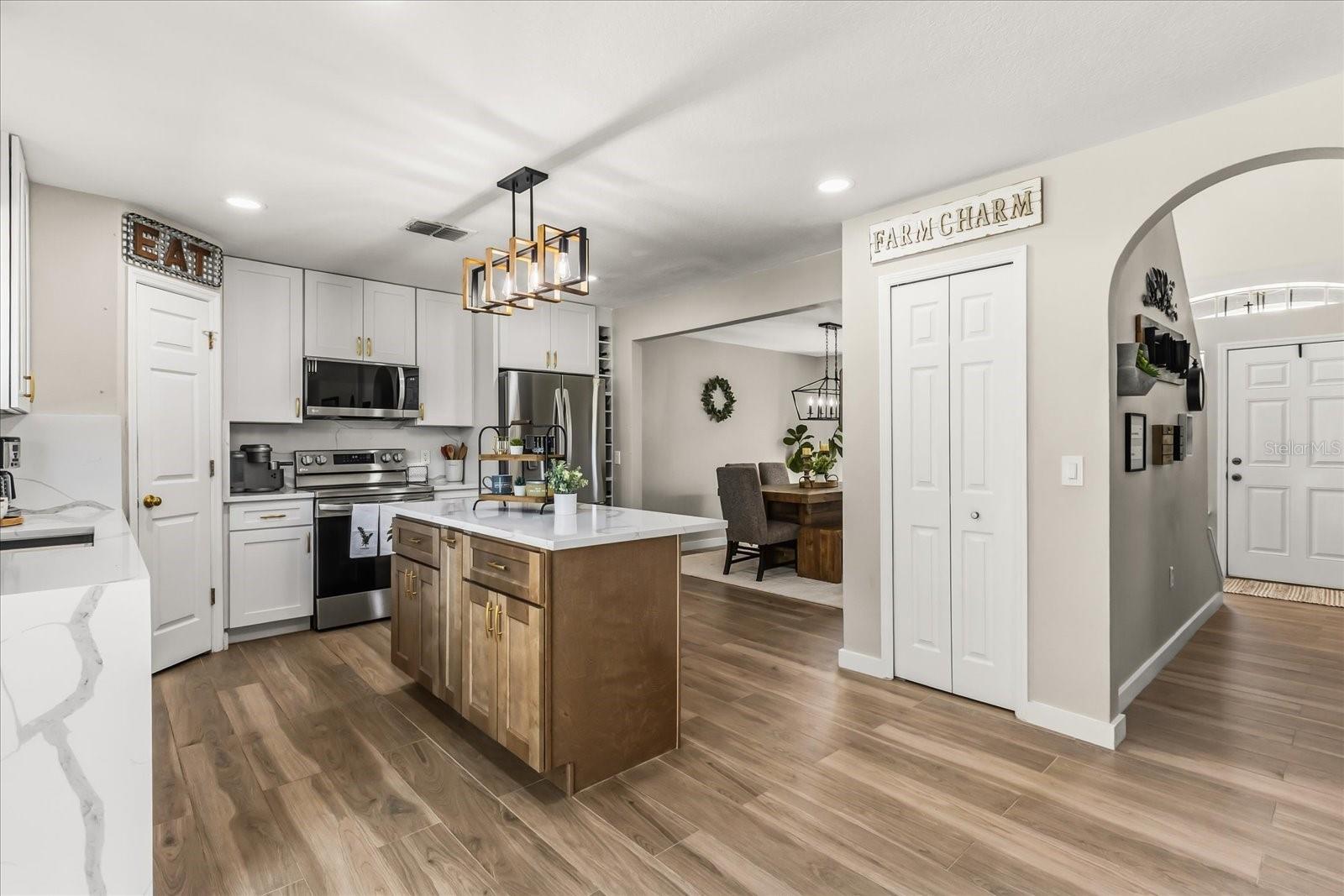 7554 LAKE ANDREA CIR