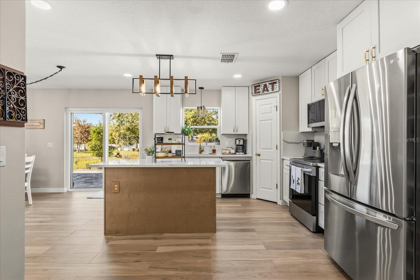 7554 LAKE ANDREA CIR