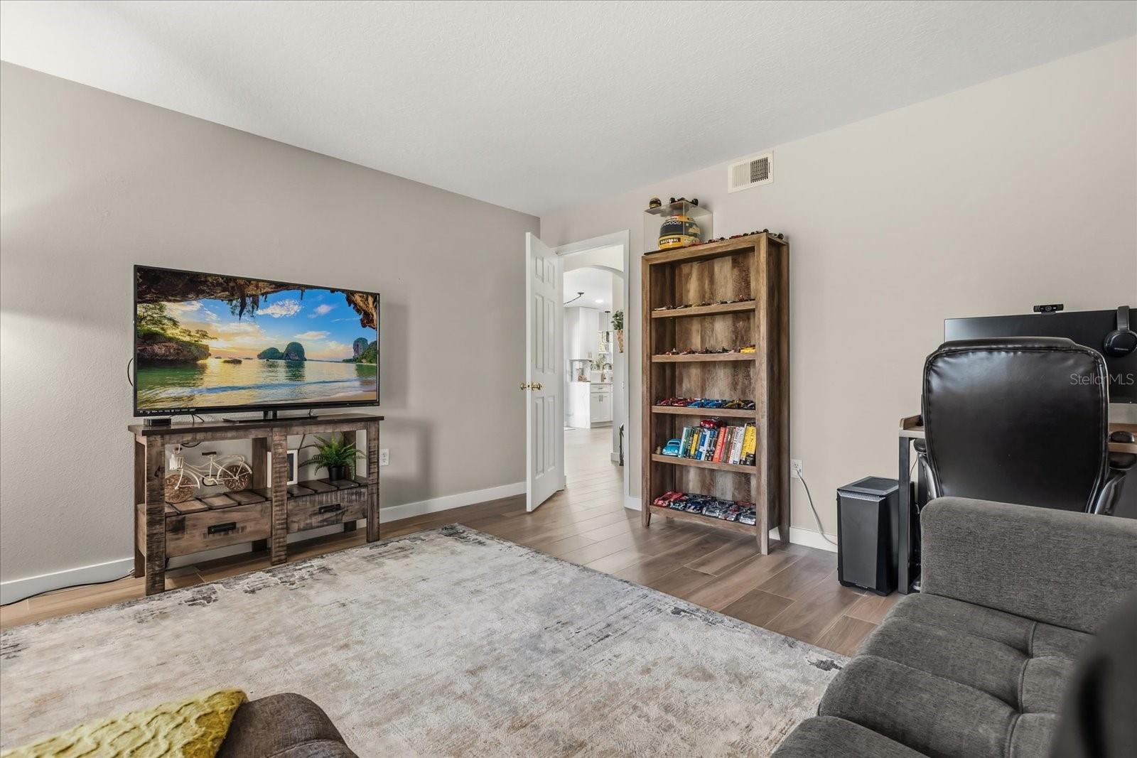 7554 LAKE ANDREA CIR