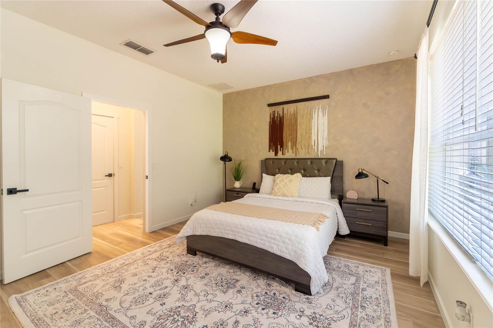 184 BIRCHMONT DR