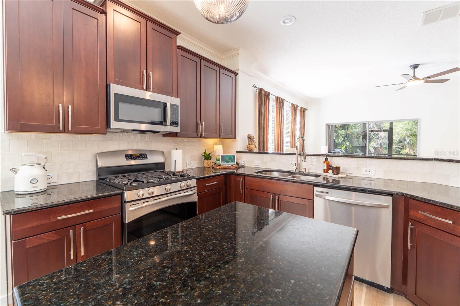 184 BIRCHMONT DR