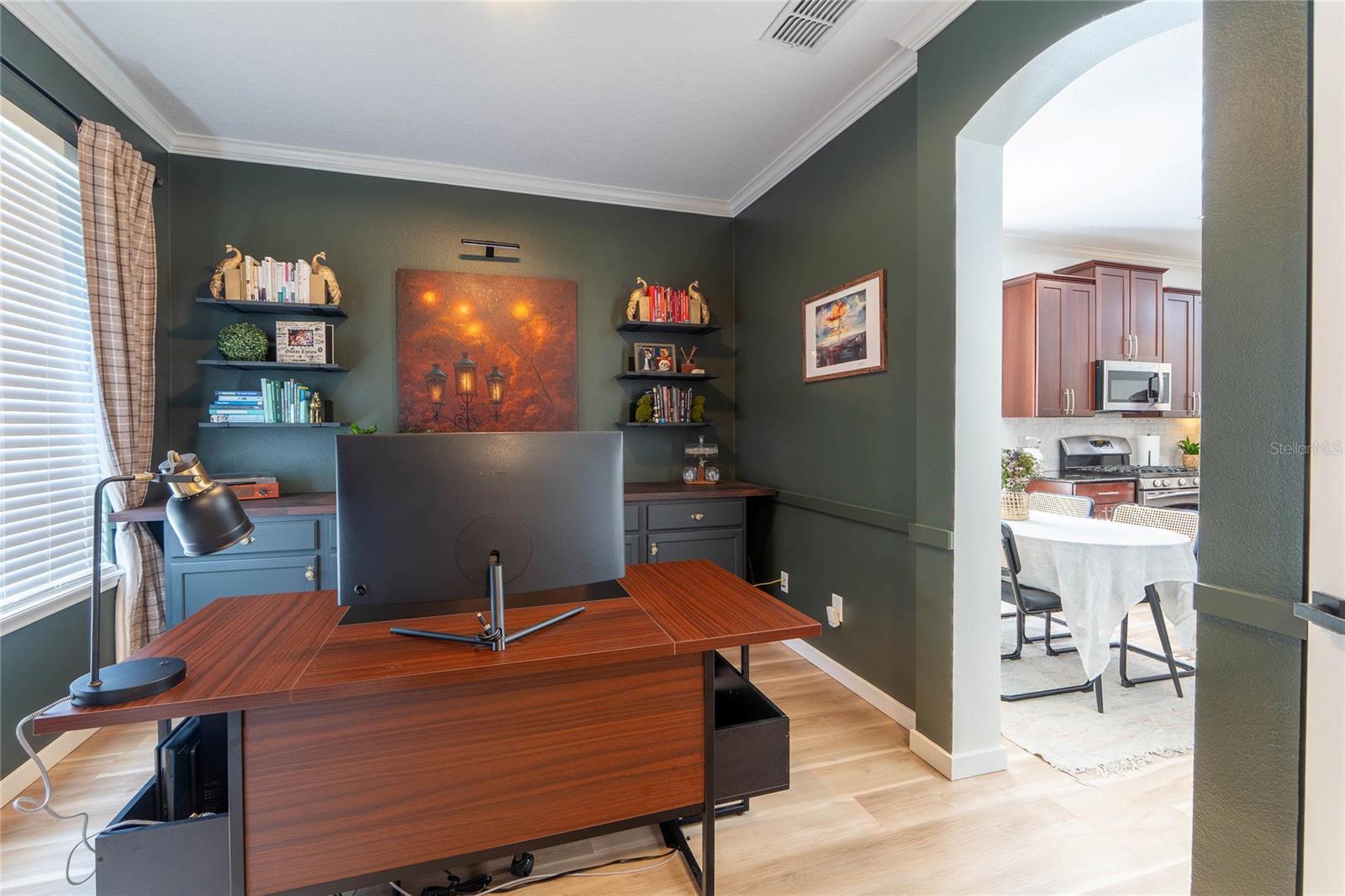 184 BIRCHMONT DR
