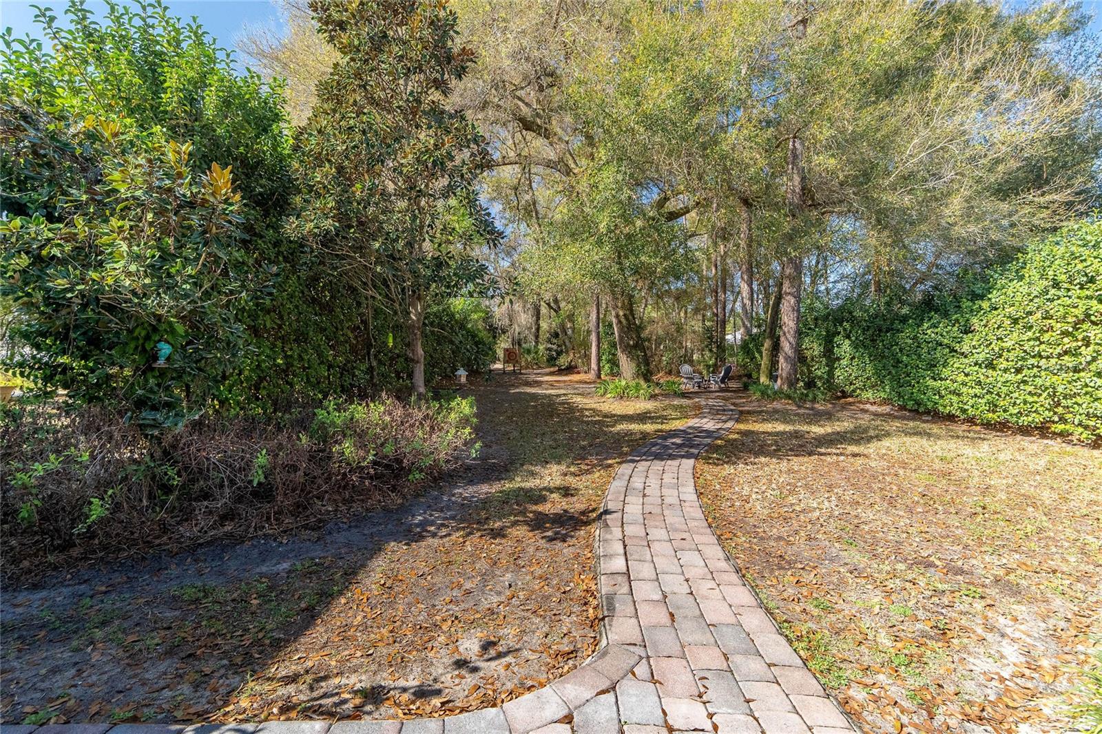 184 BIRCHMONT DR