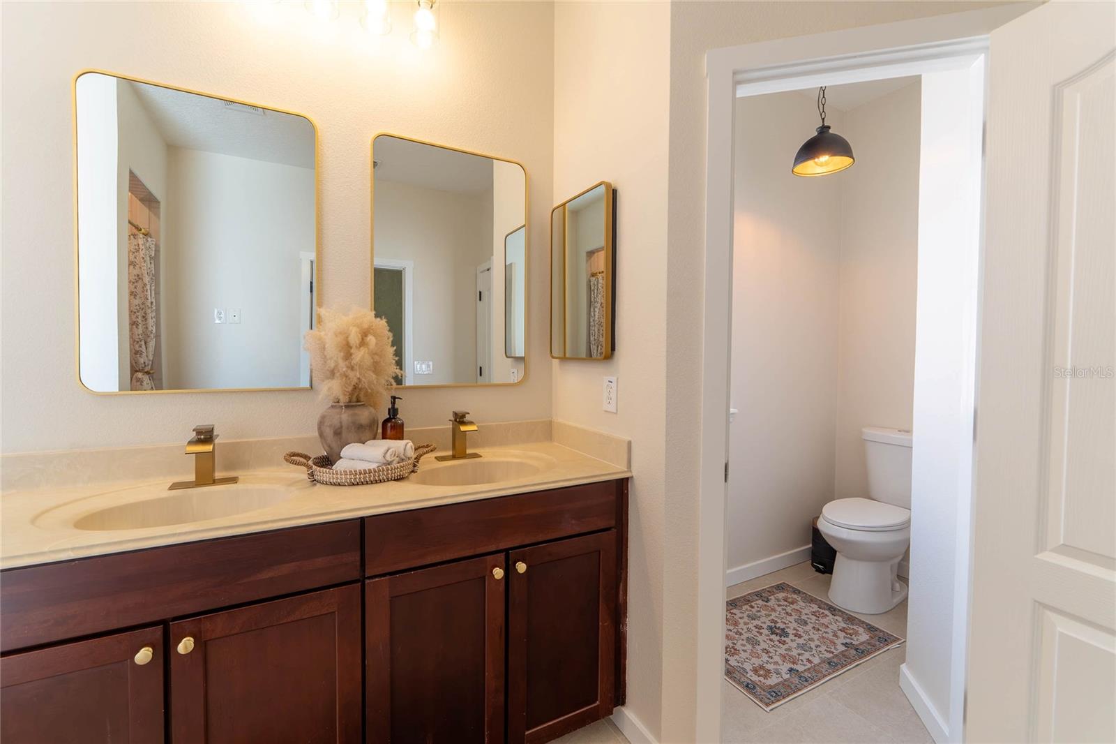 184 BIRCHMONT DR