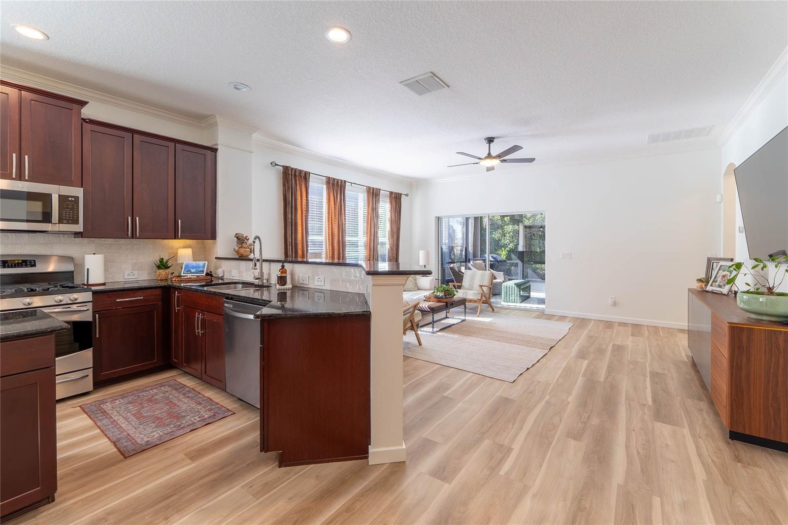 184 BIRCHMONT DR