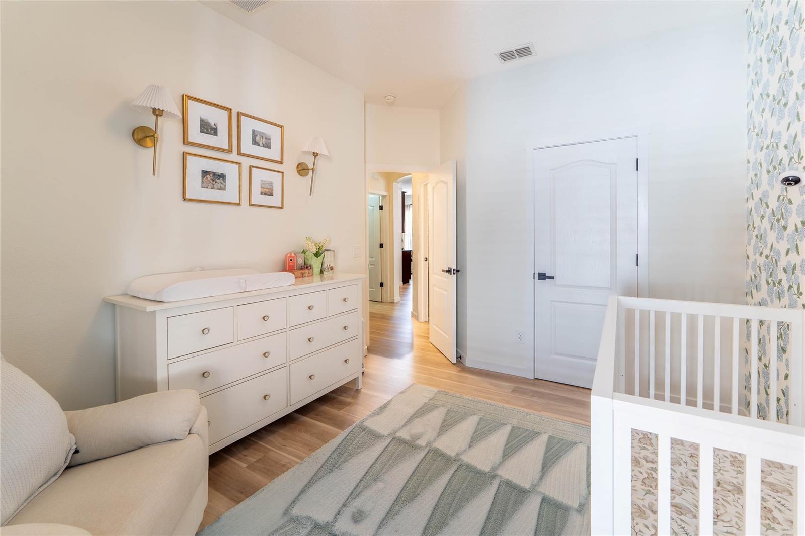 184 BIRCHMONT DR