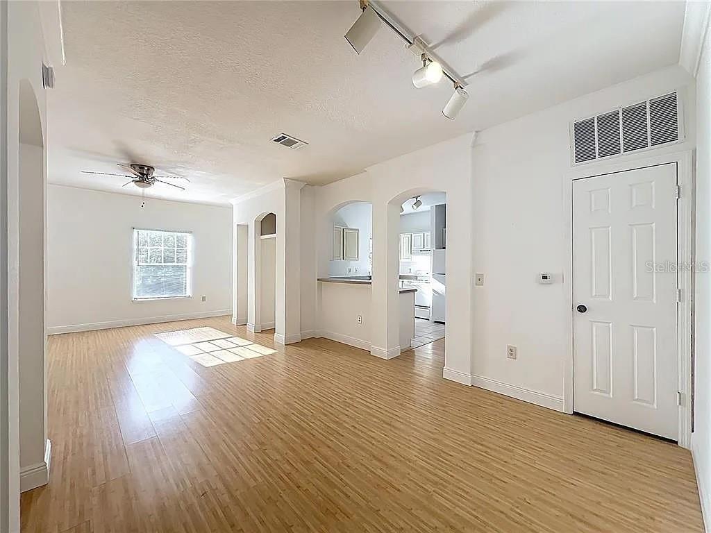 174 VILLA DI ESTE TER #200