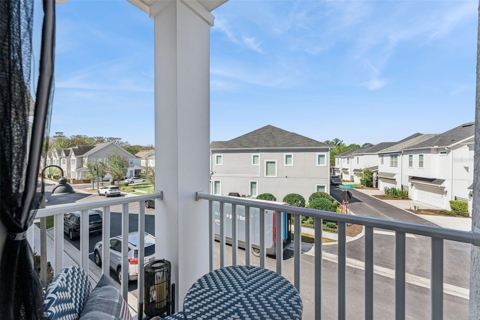 1015 LYCHEE CT