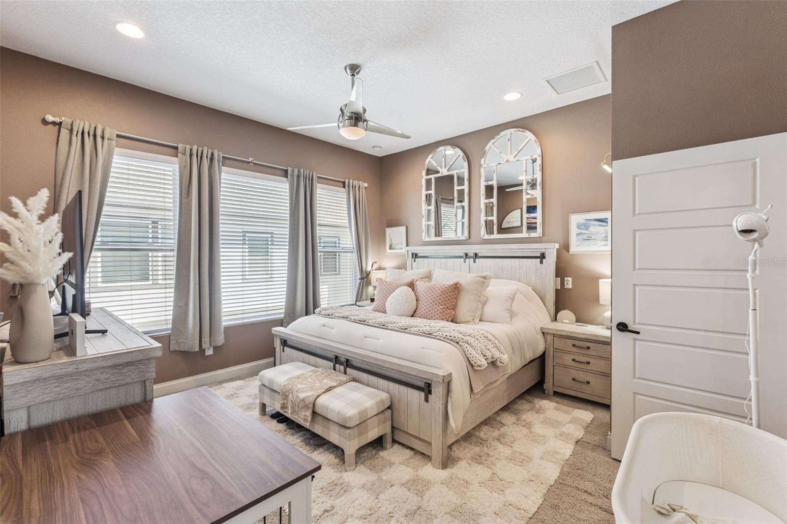 1015 LYCHEE CT