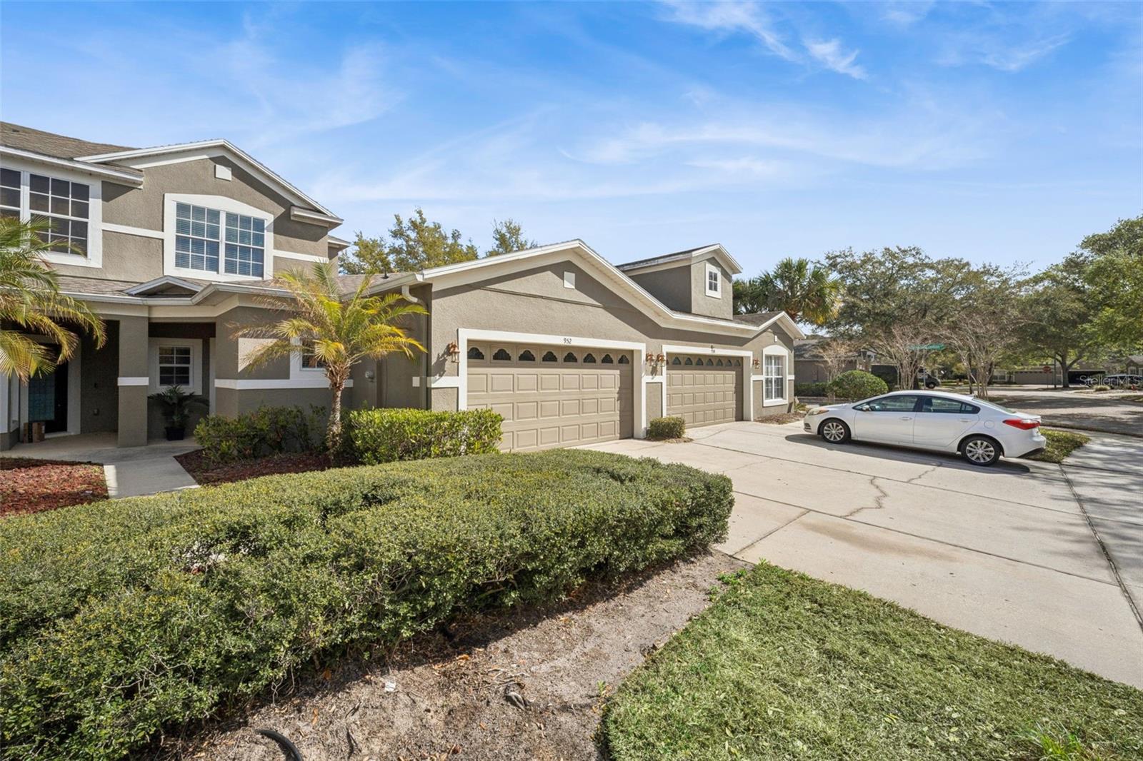 952 DAVENWOOD CT