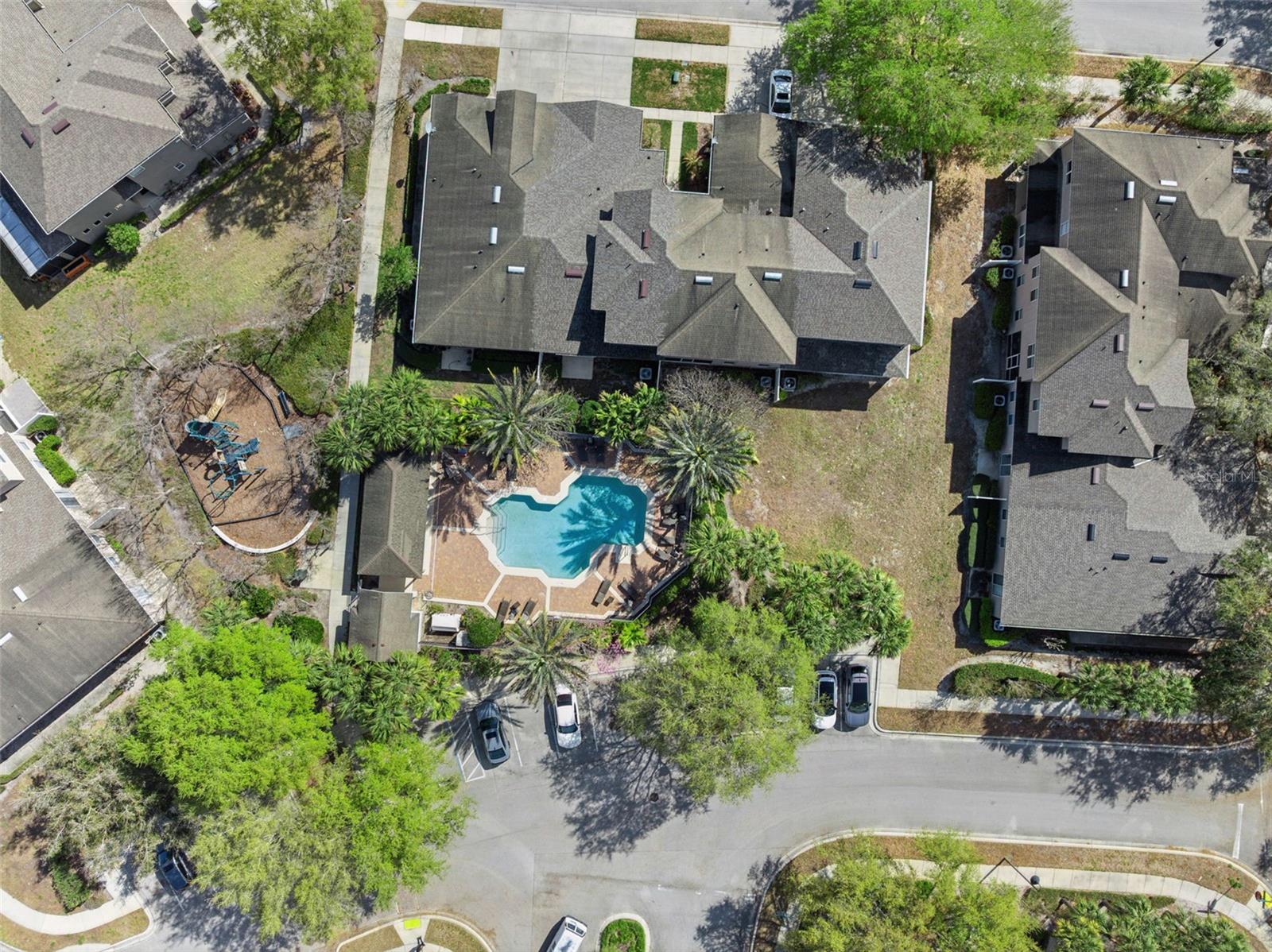 952 DAVENWOOD CT