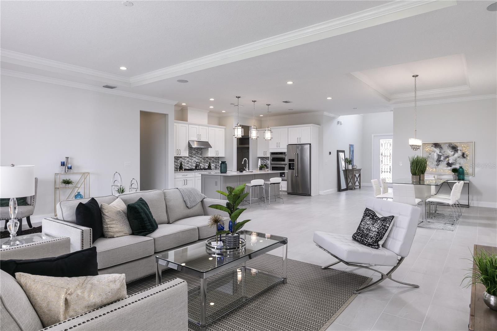 10475 ROYAL CYPRESS WAY