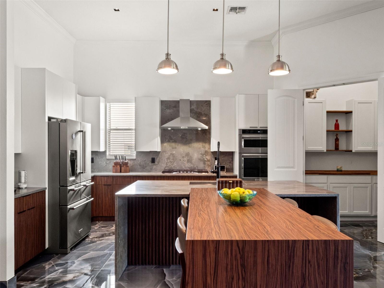9225 HANGING VINE CT